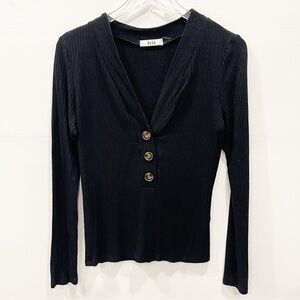 Lett Ribbed V-Neck Button Front Long Sleeve Top Black Medium